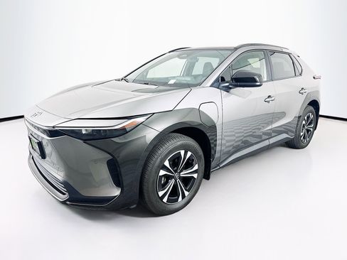 Used 2023 Toyota bZ4X XLE w/ Weather Package FWD image 3