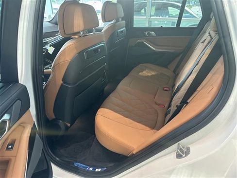 New 2026 BMW X5 M60i image 13