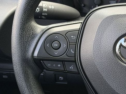Used 2025 Toyota Corolla LE FWD image 14