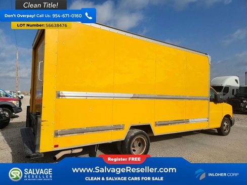 Used 2014 GMC Savana 3500 Extended RWD image 4