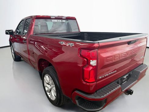 Used 2022 Chevrolet Silverado 1500 Custom AWD/4WD image 7