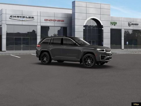 New 2026 Jeep Grand Cherokee Summit w/ Obsidian Package AWD/4WD image 10