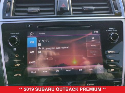Used 2019 Subaru Outback 2.5i Premium image 24