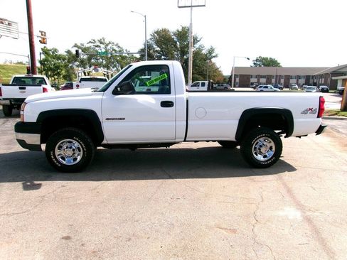Used 2005 Chevrolet Silverado 2500 W/T AWD/4WD image 6