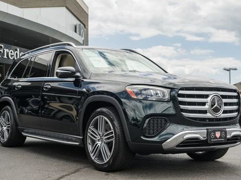 Certified 2024 Mercedes-Benz GLS 450 4MATIC image 1