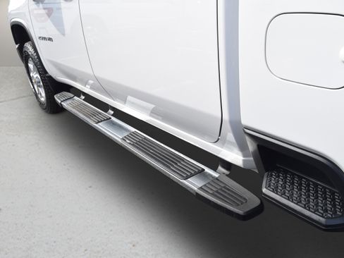 Used 2023 Chevrolet Silverado 2500 LT w/ Convenience Package image 8