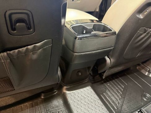 Used 2021 Kia Telluride EX w/ EX Premium Package image 25