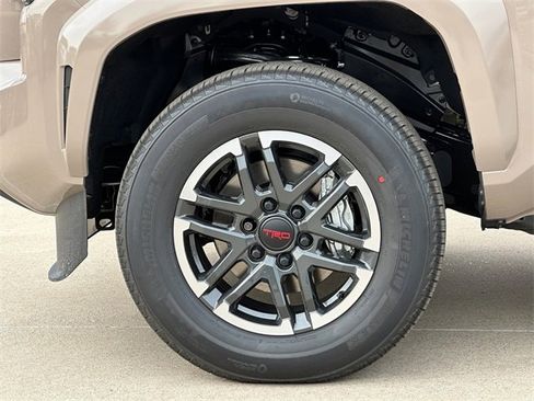 New 2026 Toyota Tacoma TRD Sport w/ TRD Sport Upgrade Package image 7