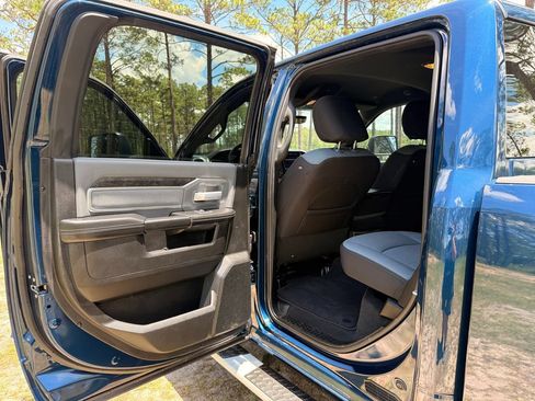 Used 2023 RAM 2500 Big Horn w/ Level 1 Equipment Group AWD/4WD image 23