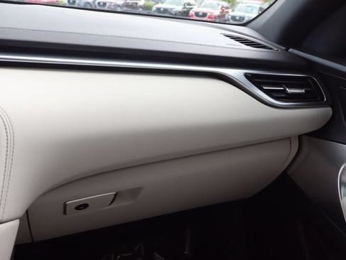 Used 2025 Genesis G70 2.5T RWD image 32