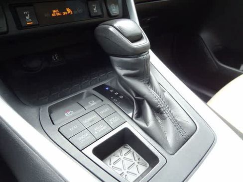 Used 2024 Toyota RAV4 XLE w/ Convenience Package AWD/4WD image 33