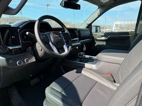 New 2026 GMC Sierra 1500 SLT image 13