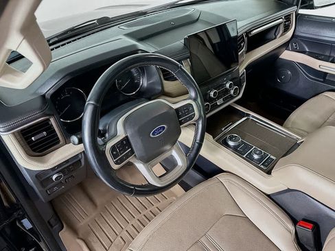 Used 2022 Ford Expedition Max Limited AWD/4WD image 2