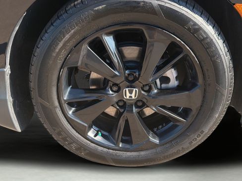 Used 2023 Honda Odyssey Sport image 9