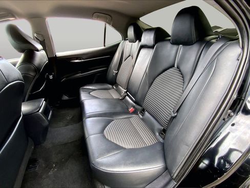 Used 2021 Toyota Camry SE FWD image 20