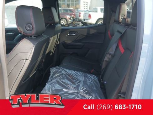 New 2026 Chevrolet Colorado Z71 w/ Technology Package AWD/4WD image 42