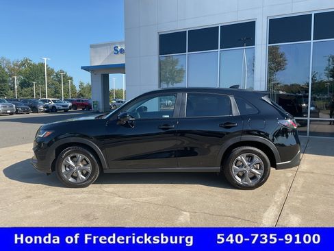 Used 2027 Honda HR-V LX image 2