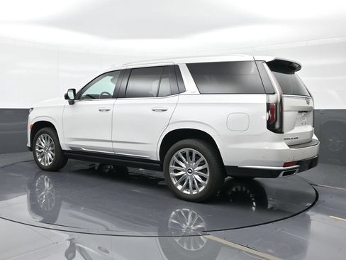 Used 2024 Cadillac Escalade Premium Luxury w/ Performance Package AWD/4WD image 2