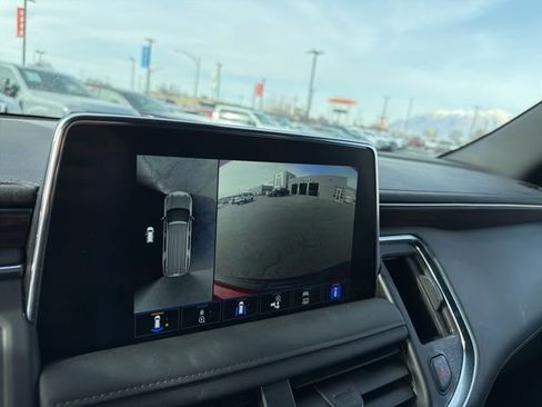 Used 2023 Chevrolet Tahoe Z71 w/ Luxury Package AWD/4WD image 23