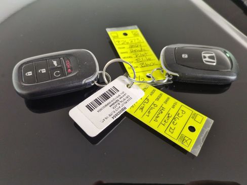 Certified 2024 Honda Pilot Elite image 32