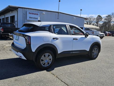 New 2026 Nissan Kicks S image 11