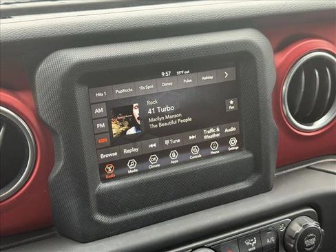 Used 2018 Jeep Wrangler Unlimited Rubicon image 13