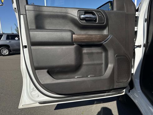 Used 2020 Chevrolet Silverado 1500 LT w/ All-Star Edition image 18