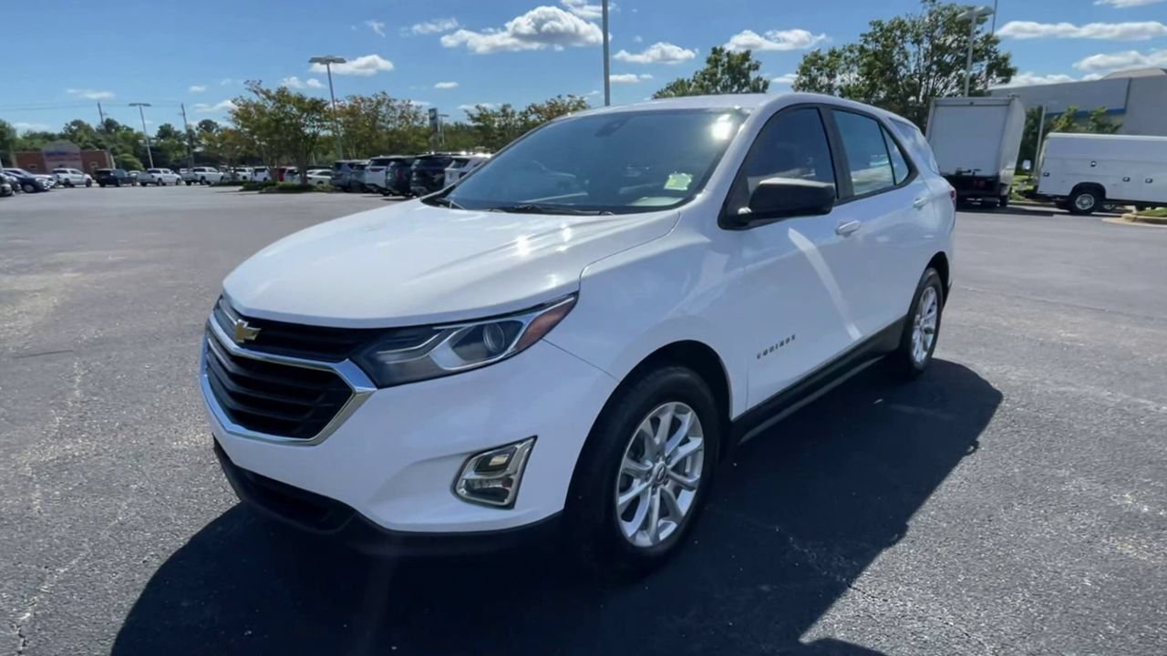 Used 2020 Chevrolet Equinox LS FWD image 4
