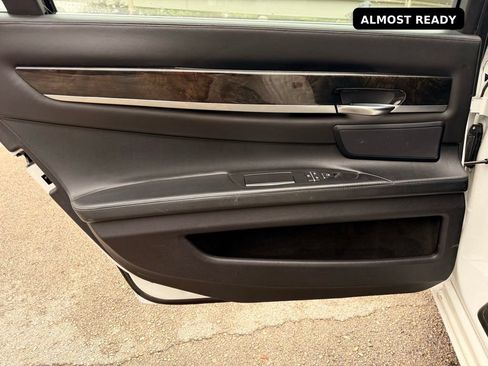 Used 2015 BMW 750Li RWD image 25