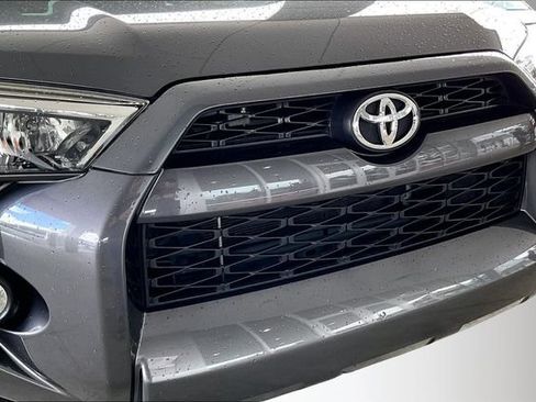 Used 2019 Toyota 4Runner SR5 Premium RWD image 28