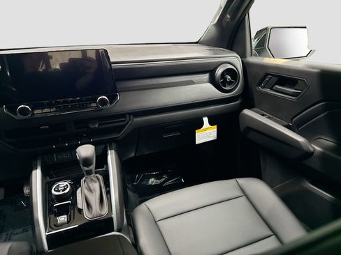 New 2026 Chevrolet Colorado Trail Boss AWD/4WD image 26