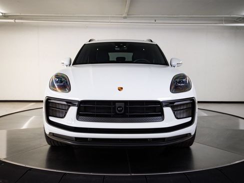 Certified 2025 Porsche Macan S AWD/4WD image 10