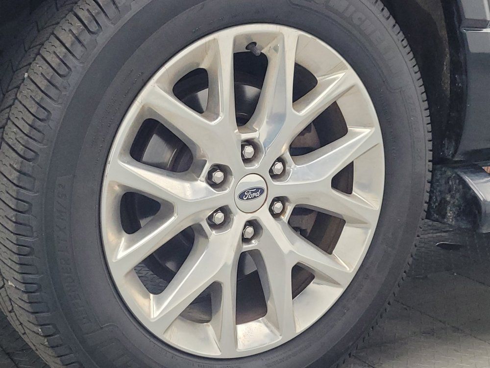 Used 2017 Ford Expedition Limited AWD/4WD image 31