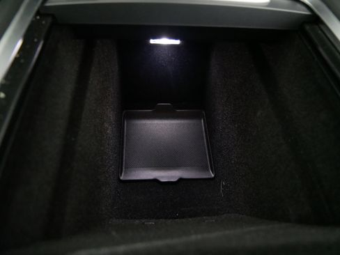 Used 2023 Tesla Model Y Long Range image 33