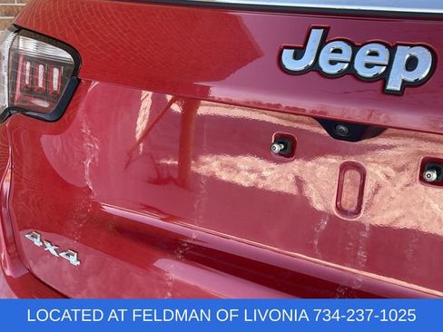 Used 2024 Jeep Compass Limited image 29