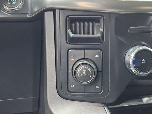 Used 2023 Ford F150 Lariat w/ FX4 Off-Road Package image 24