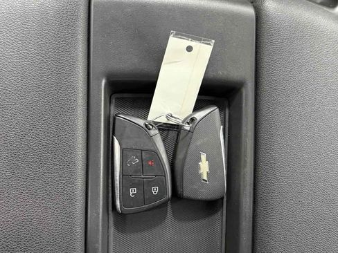 Used 2024 Chevrolet Silverado 3500 LT image 29