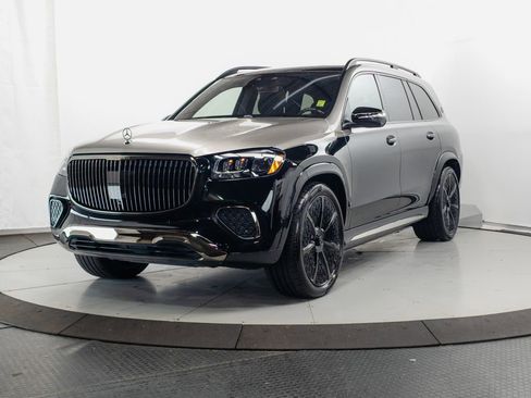 Used 2025 Mercedes-Benz Maybach GLS 600 4MATIC image 3