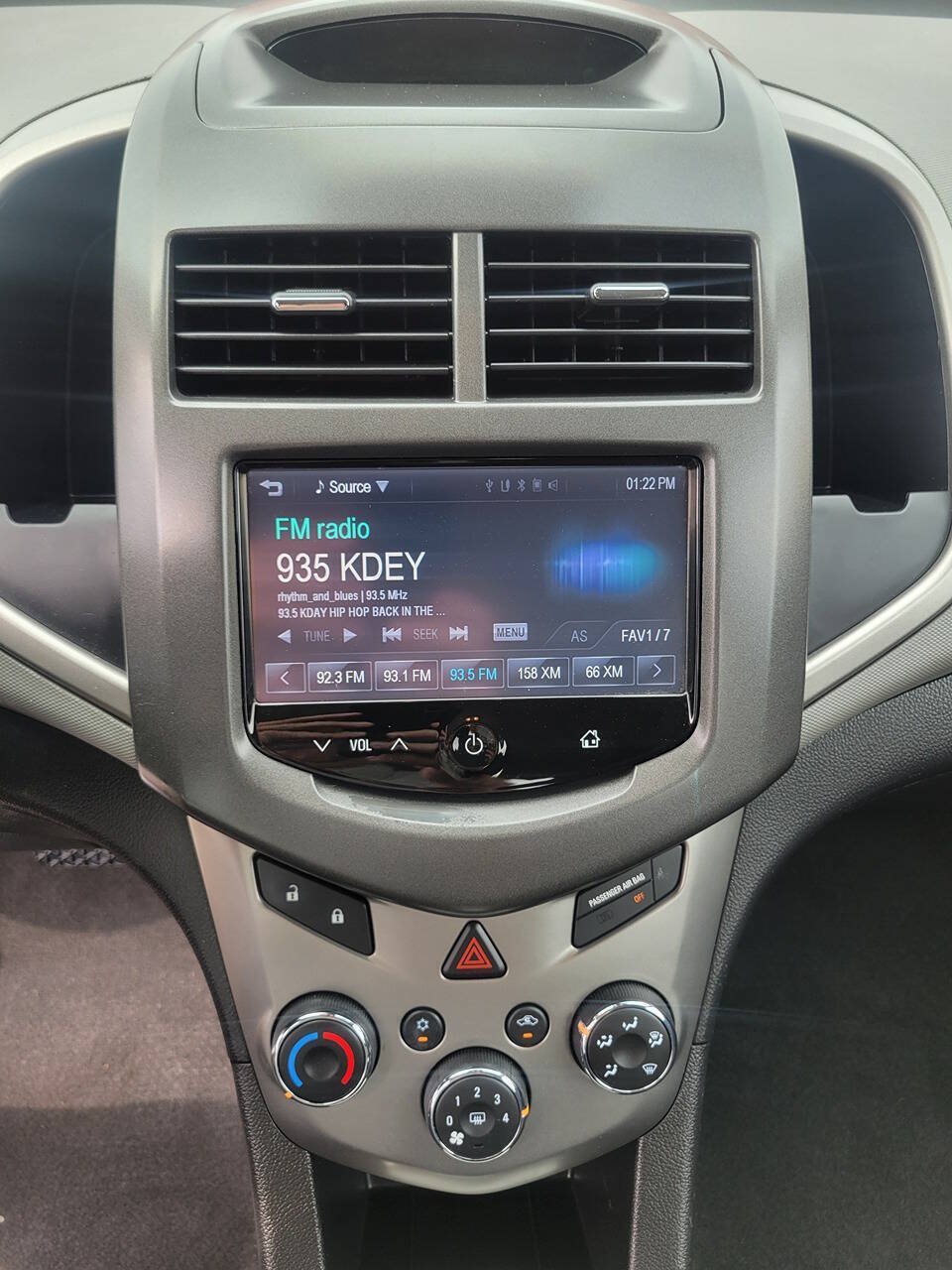 Used 2016 Chevrolet Sonic LT w/ Driver Confidence Package FWD image 28