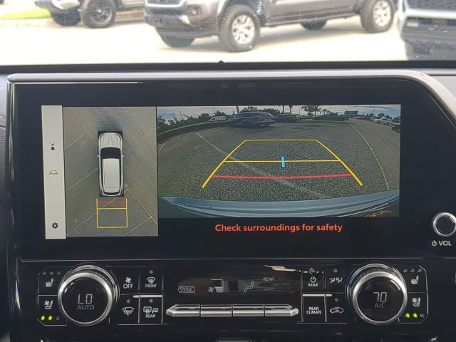 Used 2024 Toyota Highlander Limited FWD image 26