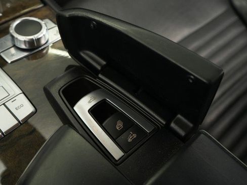 Used 2014 Mercedes-Benz SL 550 image 68