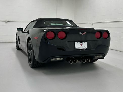 Used 2013 Chevrolet Corvette Convertible RWD image 15