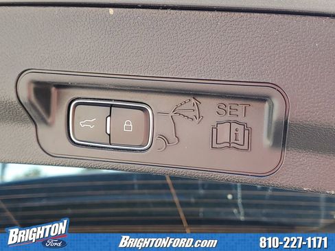 Used 2023 Ford Explorer XLT w/ Equipment Group 202A AWD/4WD image 9