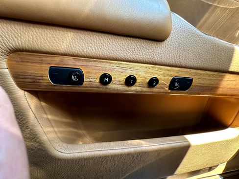 Used 2014 Rolls-Royce Ghost image 30