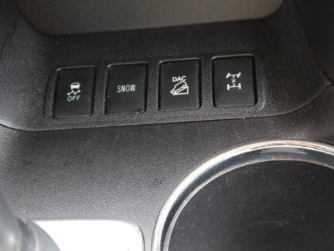 Used 2016 Toyota Highlander Limited w/ Protection Package #3 AWD/4WD image 31