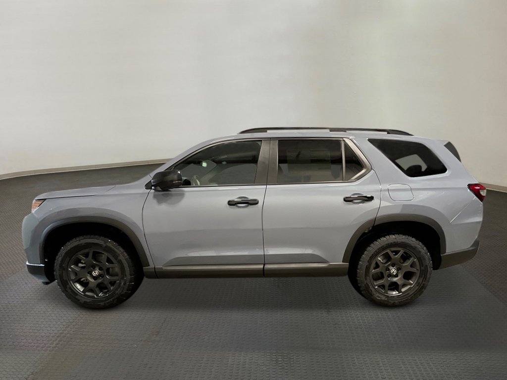 New 2026 Honda Pilot TrailSport image 2