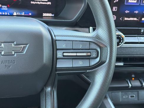 Used 2024 Chevrolet Colorado Trail Boss AWD/4WD image 9