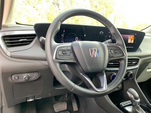 Used 2025 Buick Encore GX Preferred image 32