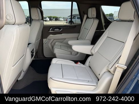New 2026 GMC Yukon Denali w/ Sun & Power Step Package AWD/4WD image 25