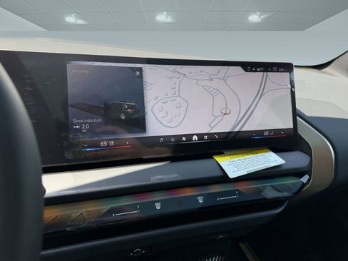 Used 2025 BMW X3 xDrive30i w/ Convenience Package image 28